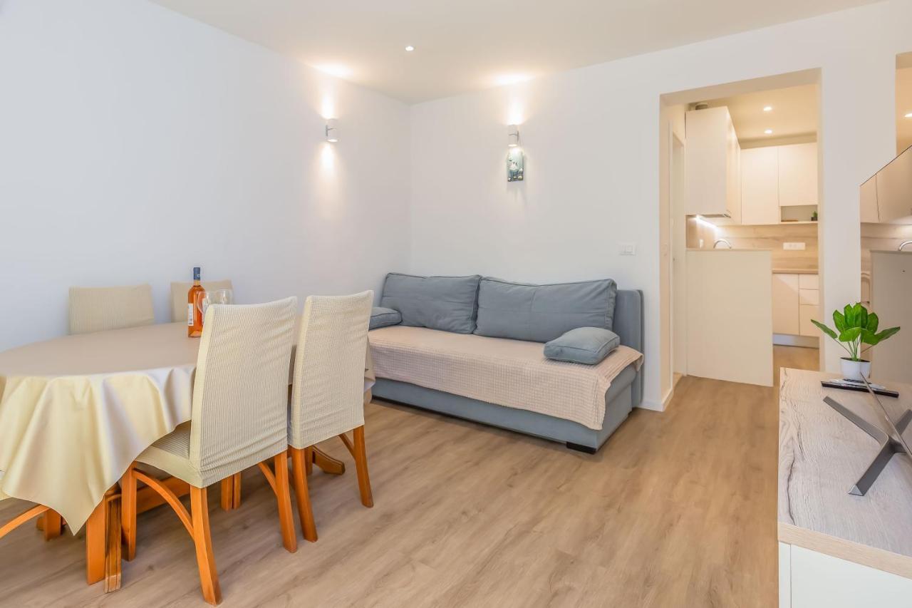 Apartments Maestral Makarska Eksteriør billede